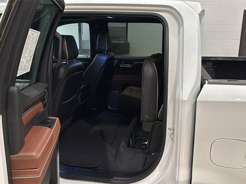Used 2025 GMC Sierra 1500 Denali Ultimate image 20