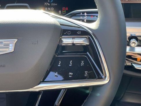 New 2026 Cadillac Lyriq Signature Luxury image 25