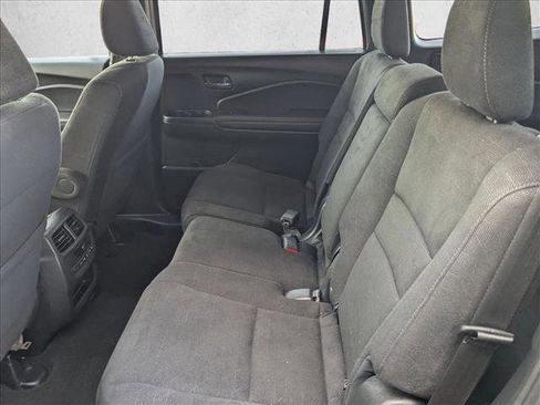 Used 2022 Honda Pilot Sport image 17