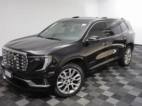 Used 2025 GMC Acadia Denali w/ Super Cruise Package image 2