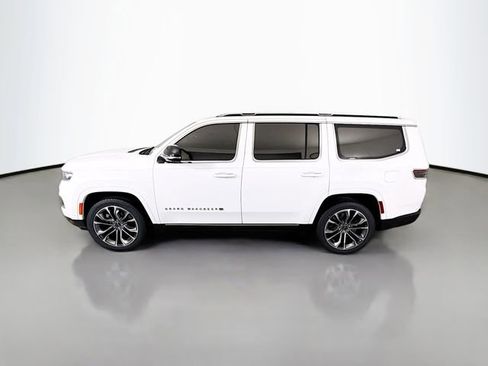 Used 2023 Jeep Grand Wagoneer Series III image 4