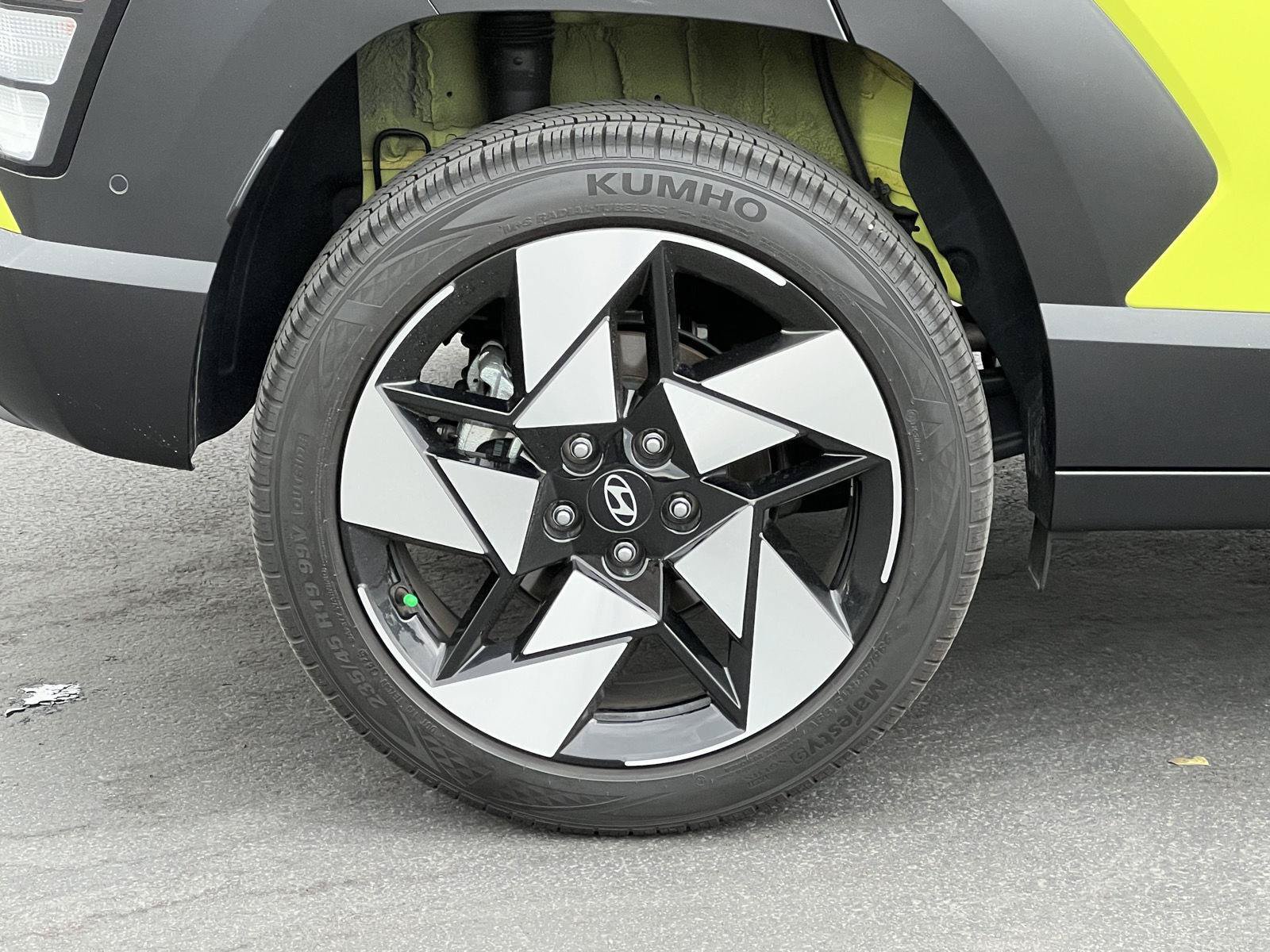 Certified 2026 Hyundai Kona Limited AWD/4WD image 22