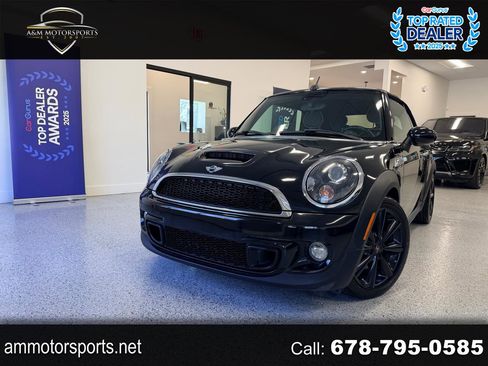 Used 2015 MINI Cooper S image 1