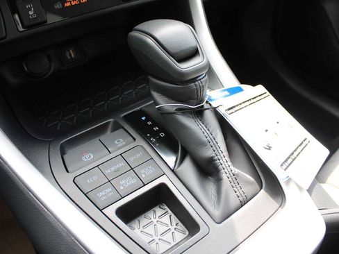 New 2025 Toyota RAV4 XLE image 21