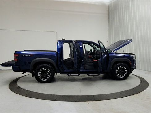 Used 2022 Nissan Frontier Pro-X image 16