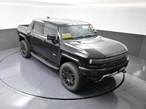 New 2025 GMC Hummer EV 2X w/ LPO, Sport Package image 39