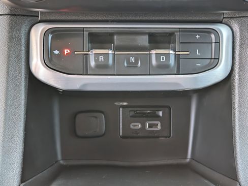 Used 2020 GMC Acadia SLT AWD/4WD image 31