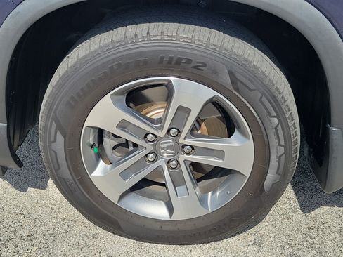 Certified 2024 Honda Pilot EX-L image 9