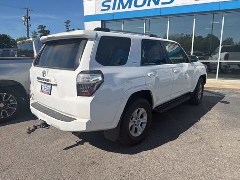 Used 2022 Toyota 4Runner SR5 Premium w/ Moonroof Package image 6