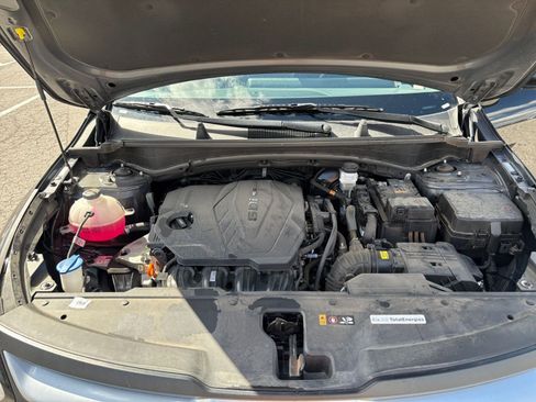 Used 2025 Kia Sportage LX image 31
