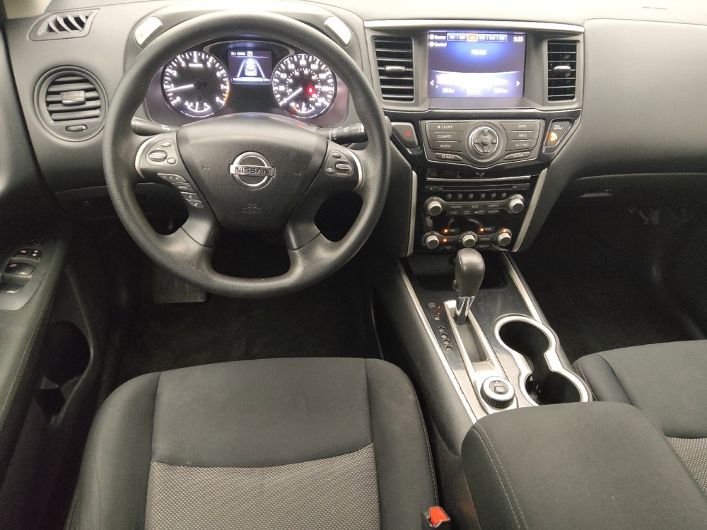 Used 2017 Nissan Pathfinder S AWD/4WD image 22