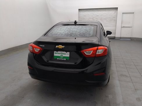 Used 2017 Chevrolet Cruze LS FWD image 7