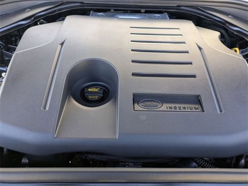 New 2026 Land Rover Range Rover SE image 20