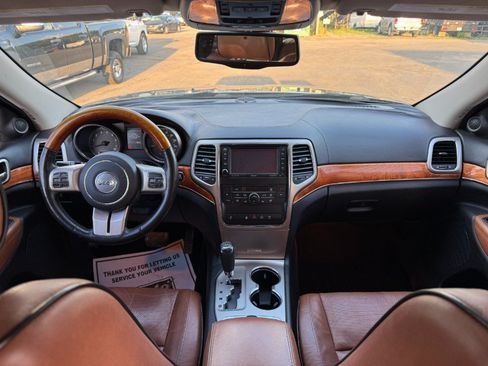 Used 2012 Jeep Grand Cherokee Overland AWD/4WD image 21