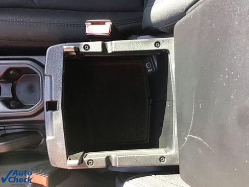 Used 2023 Jeep Wrangler Willys image 27