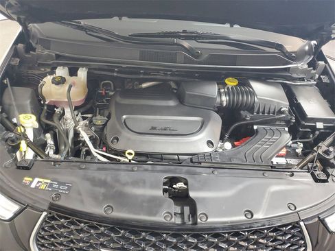 Used 2023 Chrysler Pacifica Pinnacle w/ Trailer Tow Group image 10