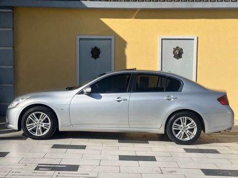 Used 2015 INFINITI Q40 AWD w/ Navigation Package image 4