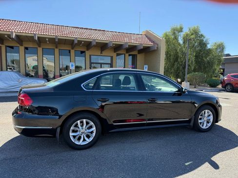 Used 2016 Volkswagen Passat 1.8T S image 11