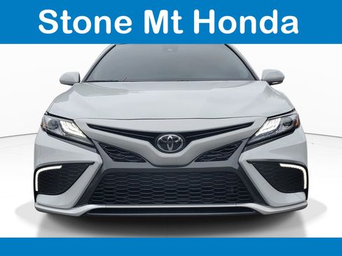 Used 2023 Toyota Camry XSE FWD image 2