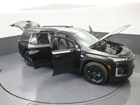 Used 2023 Chevrolet Traverse LT w/ Midnight/Sport Edition image 73