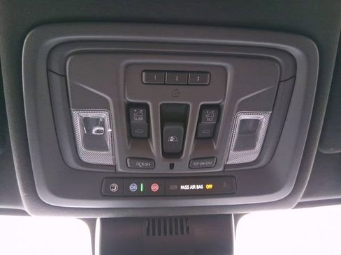 Used 2023 GMC Sierra 1500 Denali Ultimate image 24