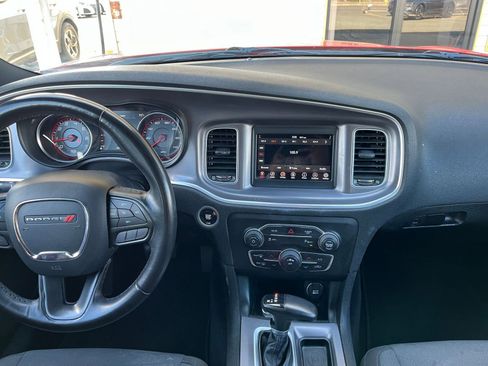 Used 2022 Dodge Charger SXT image 33