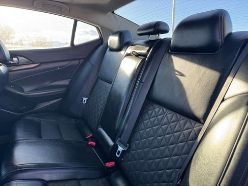 Used 2017 Nissan Maxima Platinum w/ Interior Lighting Package image 8
