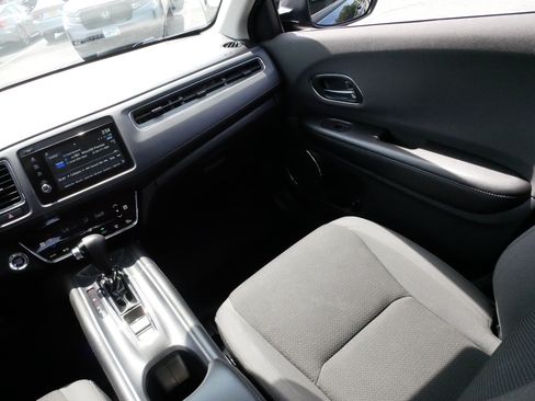 Used 2021 Honda HR-V EX image 11