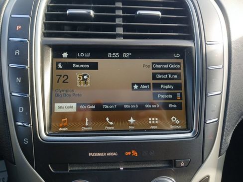 Used 2018 Lincoln MKX Reserve w/ Driver Assistance Package FWD image 6