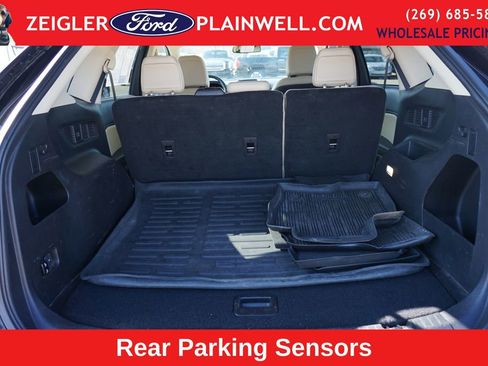 Used 2023 Ford Edge SEL AWD/4WD image 10