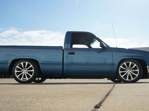 Used 1990 Chevrolet Silverado 1500 2WD Regular Cab image 19