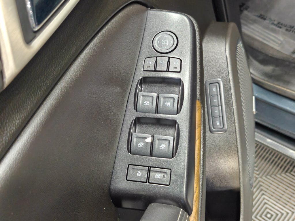 Used 2020 GMC Yukon XL Denali AWD/4WD image 57