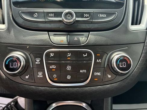 Used 2023 Chevrolet Malibu LT FWD image 29