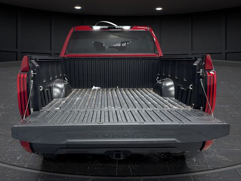 Used 2022 Toyota Tundra SR5 AWD/4WD image 25