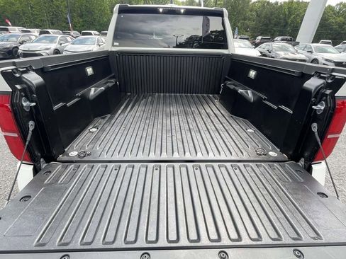 Used 2025 Toyota Tacoma SR5 RWD image 9