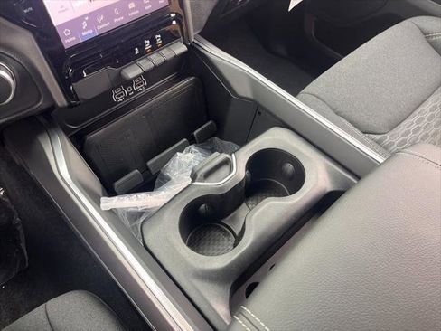 Certified 2025 RAM 1500 Big Horn image 27