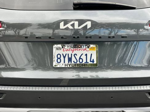 Used 2022 Kia Telluride SX w/ SX Prestige Package image 47