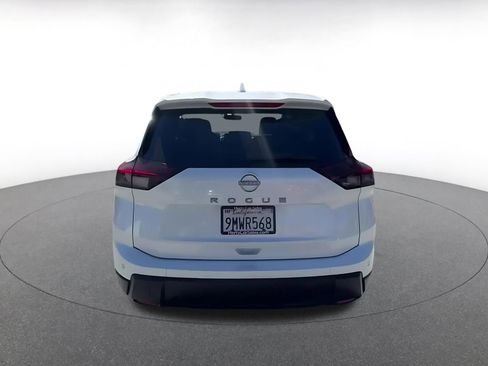 Used 2025 Nissan Rogue SV image 12