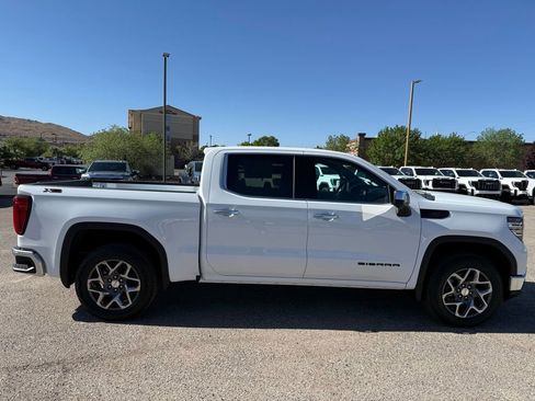 New 2026 GMC Sierra 1500 SLT w/ X31 Off-Road Package AWD/4WD image 4