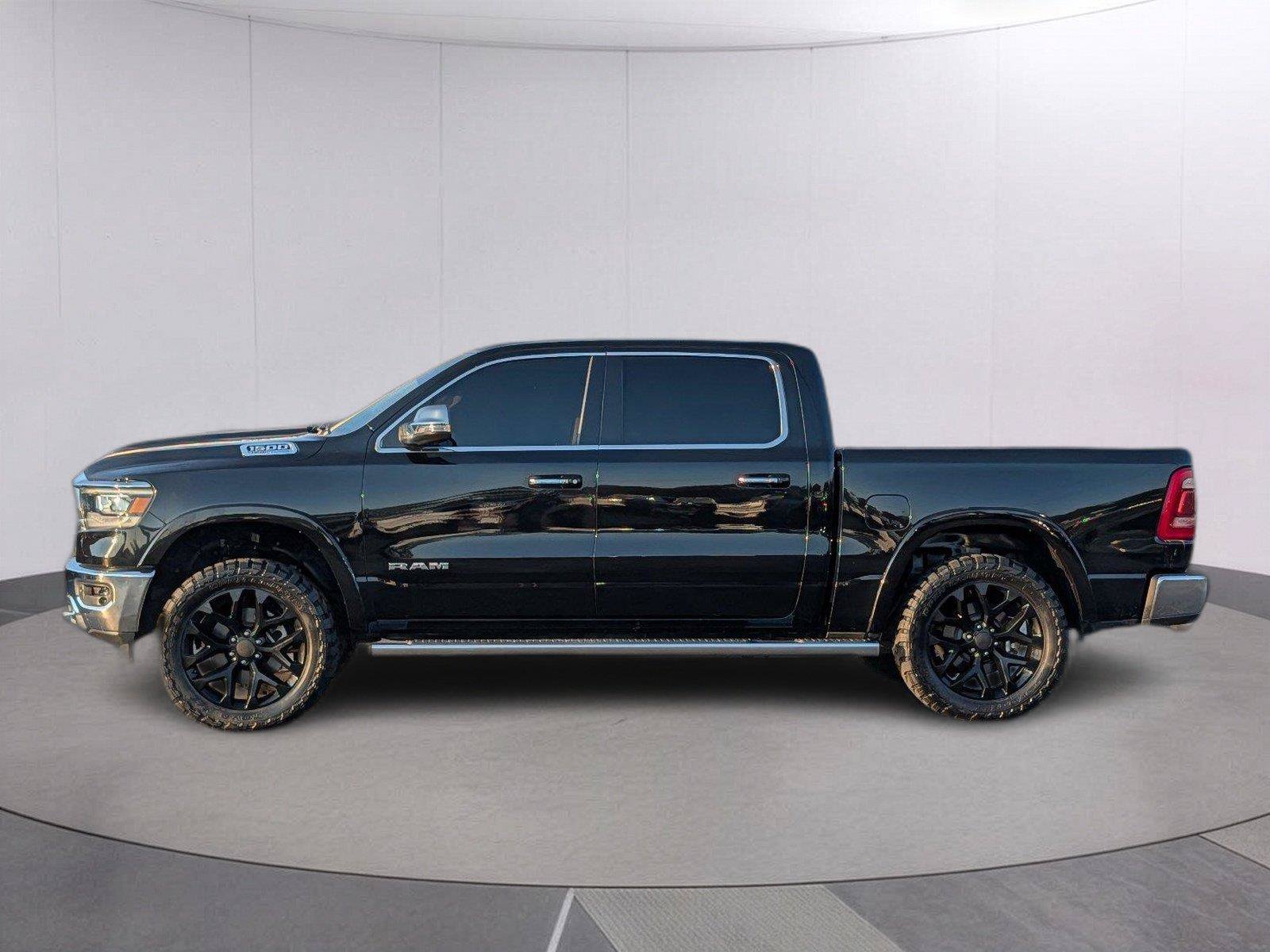 Used 2021 RAM 1500 Laramie AWD/4WD image 2