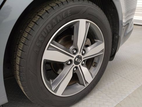 Used 2018 Kia Forte S image 31