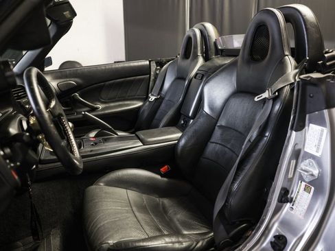 Used 2005 Honda S2000 image 34