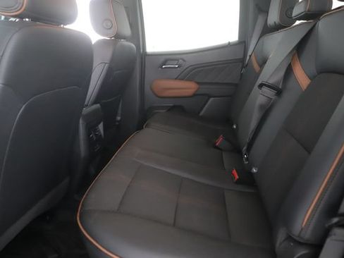 Used 2024 GMC Canyon AT4 w/ Technology Package AWD/4WD image 26