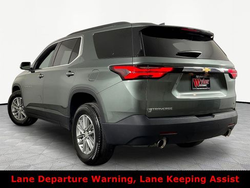 Used 2023 Chevrolet Traverse LT FWD image 4