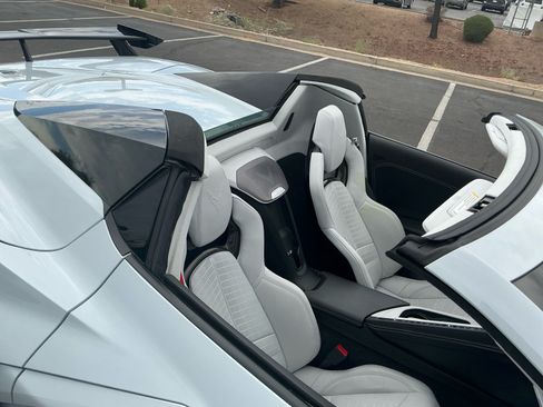Used 2023 Chevrolet Corvette Stingray Premium Conv w/ Stealth Interior Trim Package RWD image 18