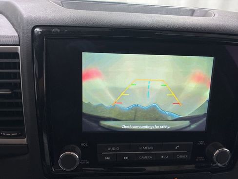 Used 2024 Nissan Frontier SL w/ Technology Package image 18