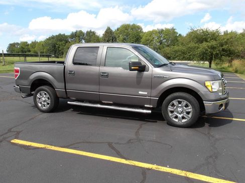 Used 2011 Ford F150 XLT w/ XLT Chrome Pkg RWD image 8