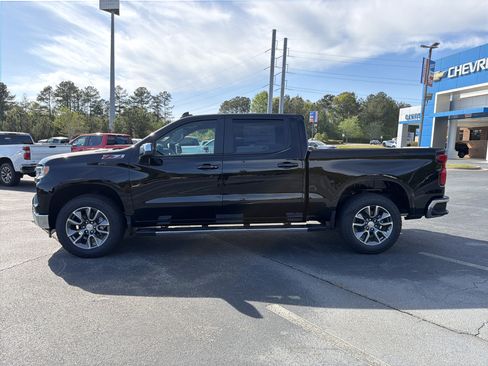 New 2026 Chevrolet Silverado 1500 LT w/ Z71 Off-Road Package AWD/4WD image 8
