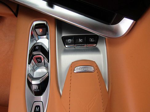 Used 2023 Chevrolet Corvette Stingray Premium Cpe w/ Z51 Performance Package RWD image 18
