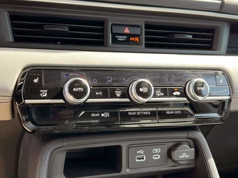 Certified 2025 Honda Pilot EX-L image 29
